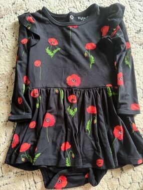 Kyte BABY Black Long-Sleeve Dress Bodysuit with Red Poppy Print